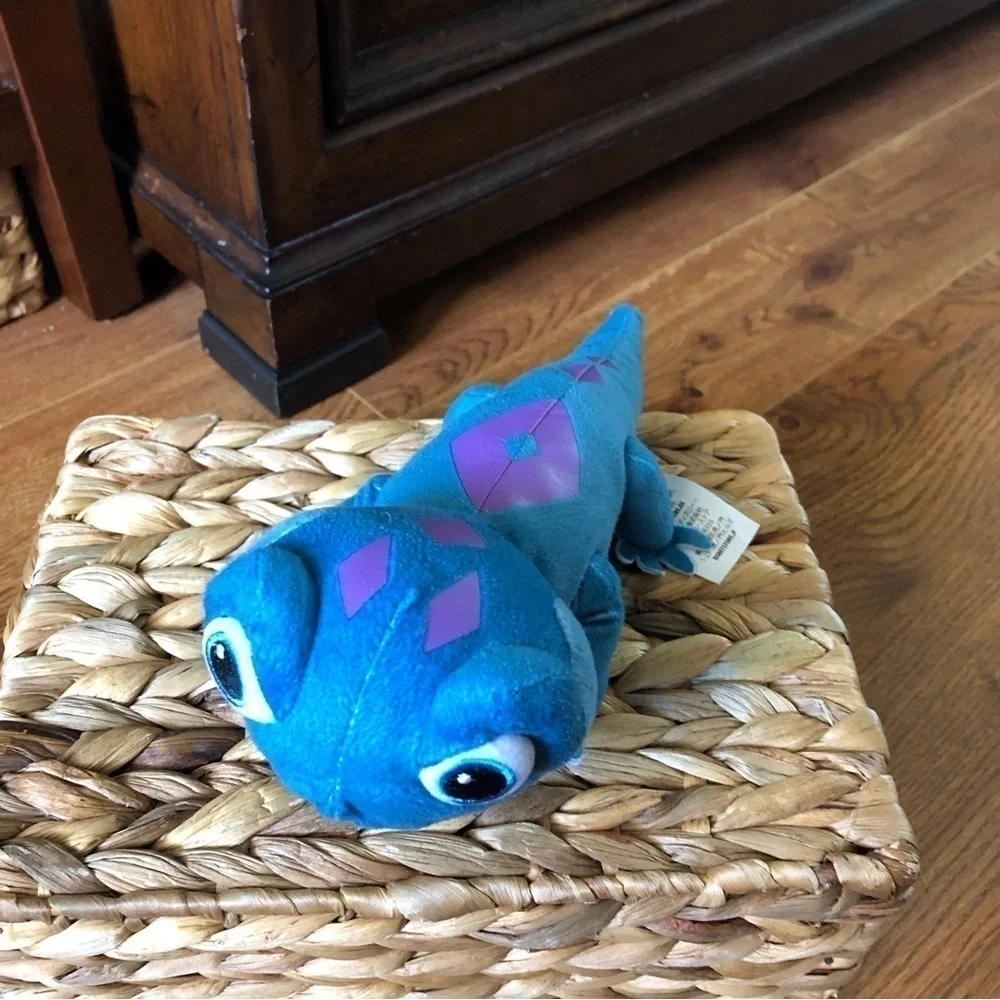Disney: Frozen Bruni fire spirit stuffed figure. - Picture 2 of 5